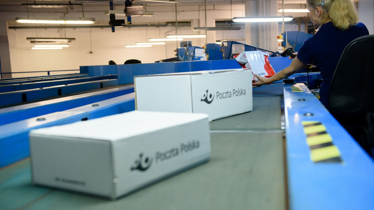 Poczta Polska testuje innowacyjną technologię radiowej identyfikacji przesyłek