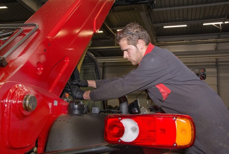 Jak wybrać najlepszy serwis wózków widłowych dla swoich urządzeń?