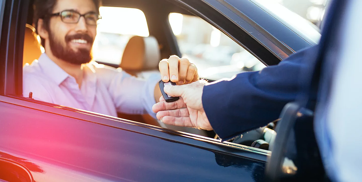 Jak zarobić na&nbsp;wynajmie samochodu?