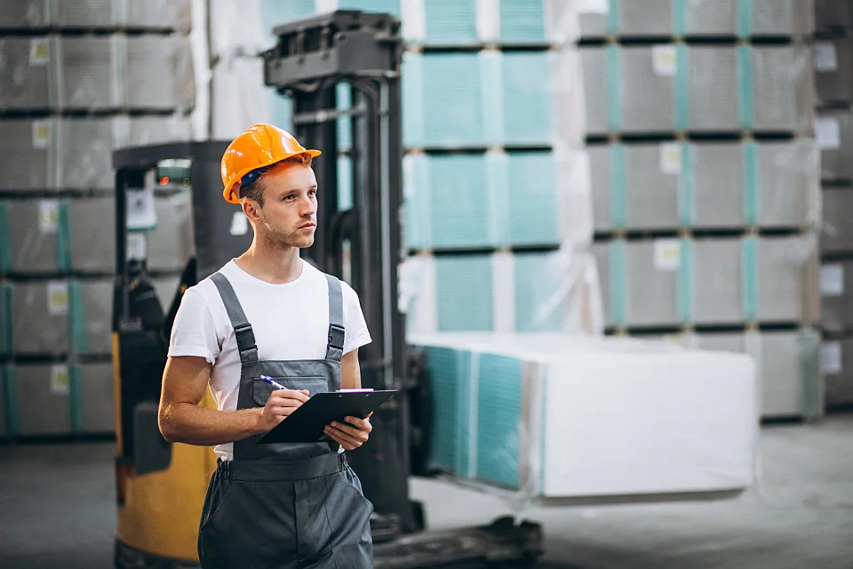 Pracownicy logistyki i e-commerce myślą o zmianie pracy Pracownicy logistyki i e-commerce myślą o zmianie pracy
