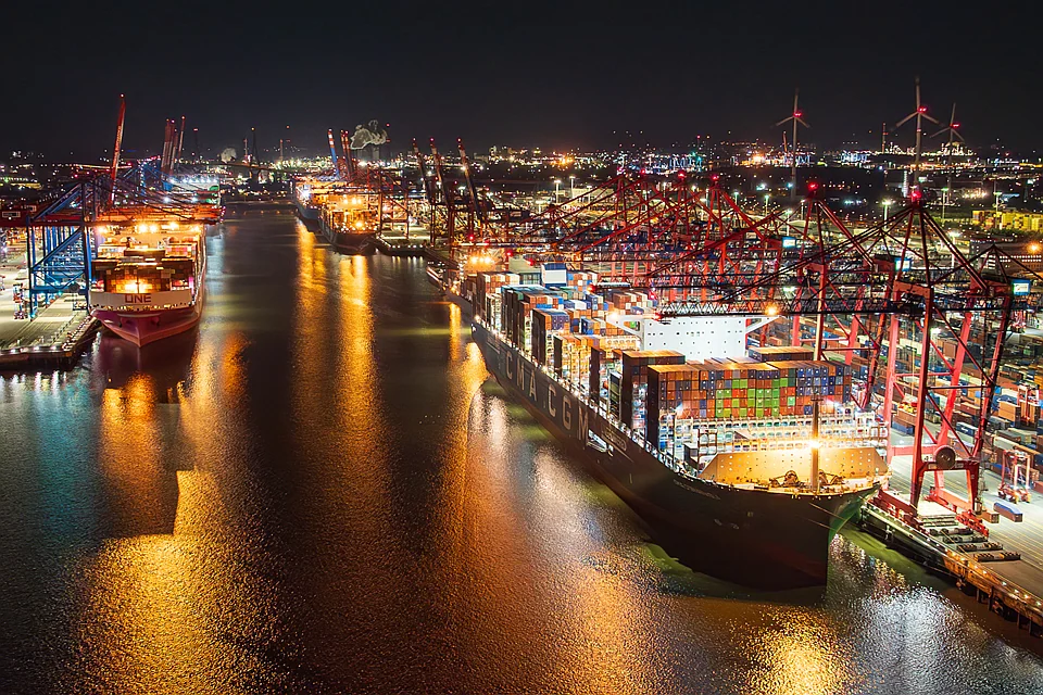 Port Hamburg nadal rośnie – dobre wyniki po trzecim kwartale 2025 roku 