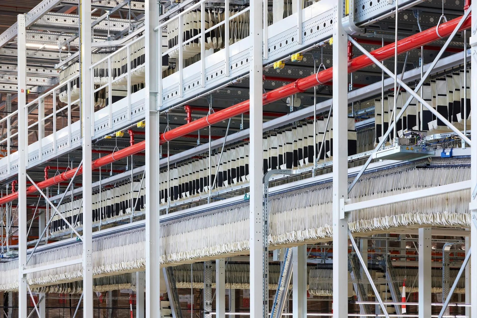 Zalando przedłuża umowę z&nbsp;CEVA Logistics. Operacje w&nbsp;Polsce, Niemczech i&nbsp;Holandii     