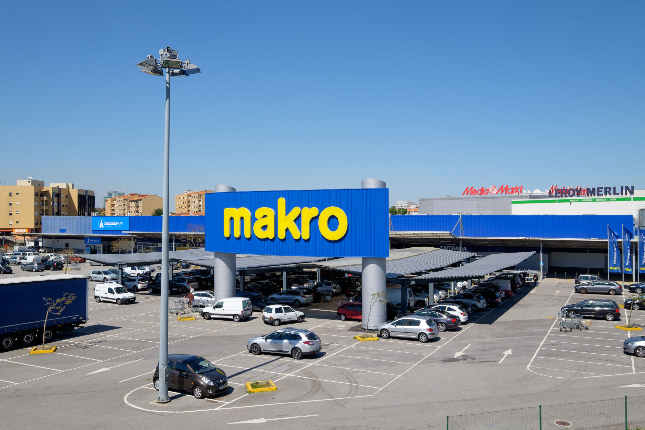 Strategiczne partnerstwo w&nbsp;sektorze fresh. MAKRO Polska i&nbsp;FM&nbsp;Logistic przedłużają współpracę
